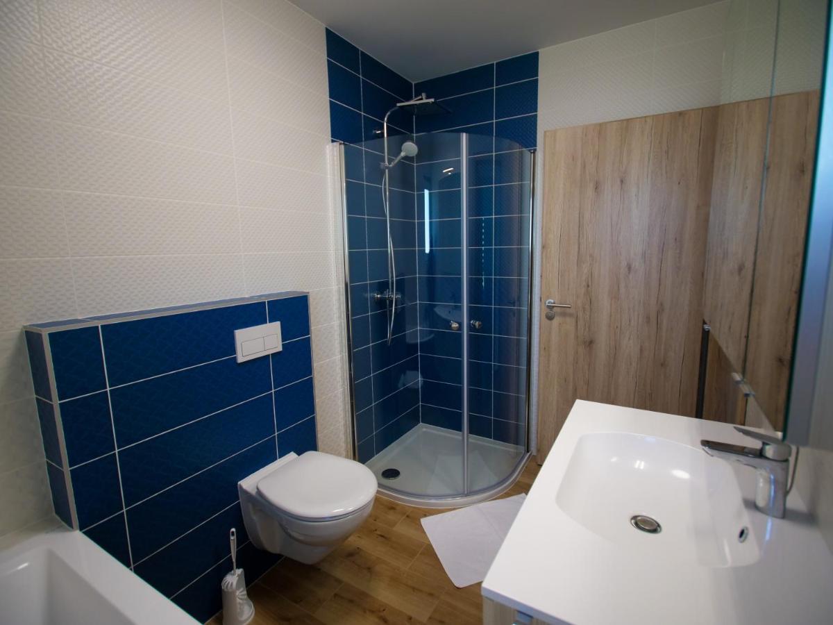 Zea Apartmanhaz Apartment Балатонфенивес Екстериор снимка
