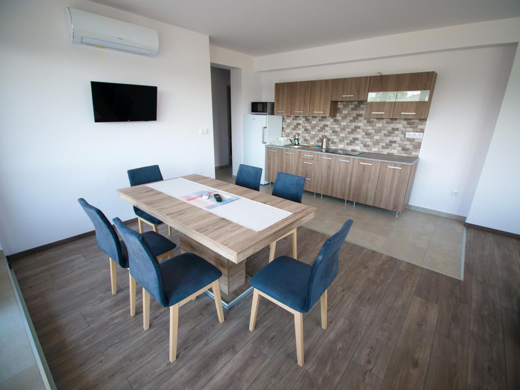 Zea Apartmanhaz Apartment Балатонфенивес Екстериор снимка