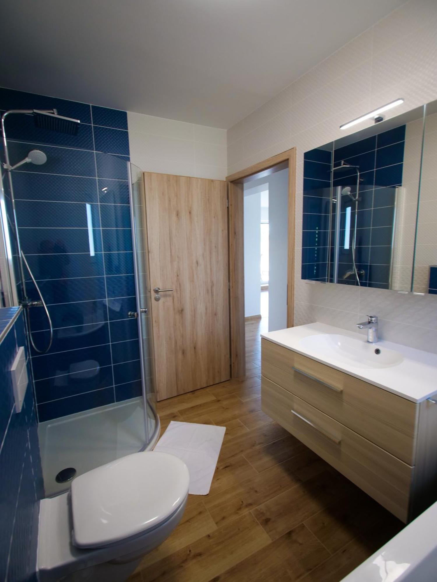 Zea Apartmanhaz Apartment Балатонфенивес Екстериор снимка