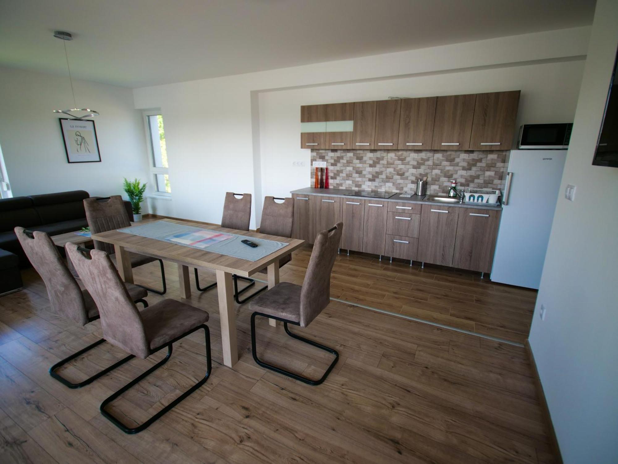 Zea Apartmanhaz Apartment Балатонфенивес Екстериор снимка